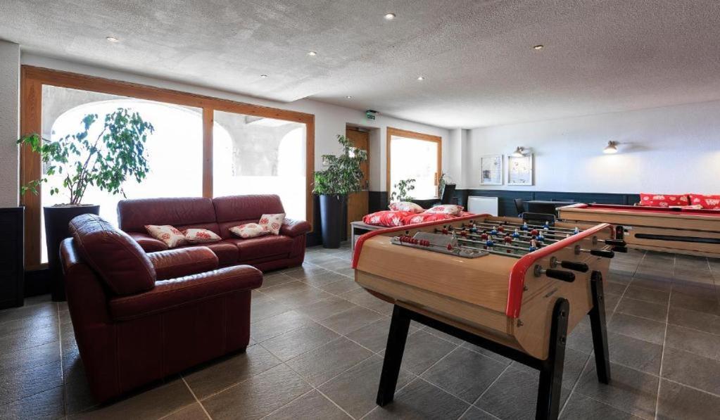 Appartement 4 Personnes Avec Piscine, Wifi, Garage Besse-et-Saint-Anastaise Exterior photo